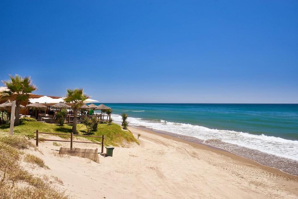 Апартаменти Oleholidays 726 Romana Playa Junto Al Mar Марбелья Екстер'єр фото